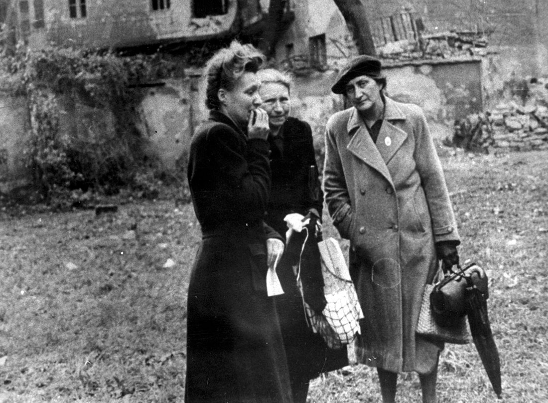 Survivors returning home – Budapest, Hungary