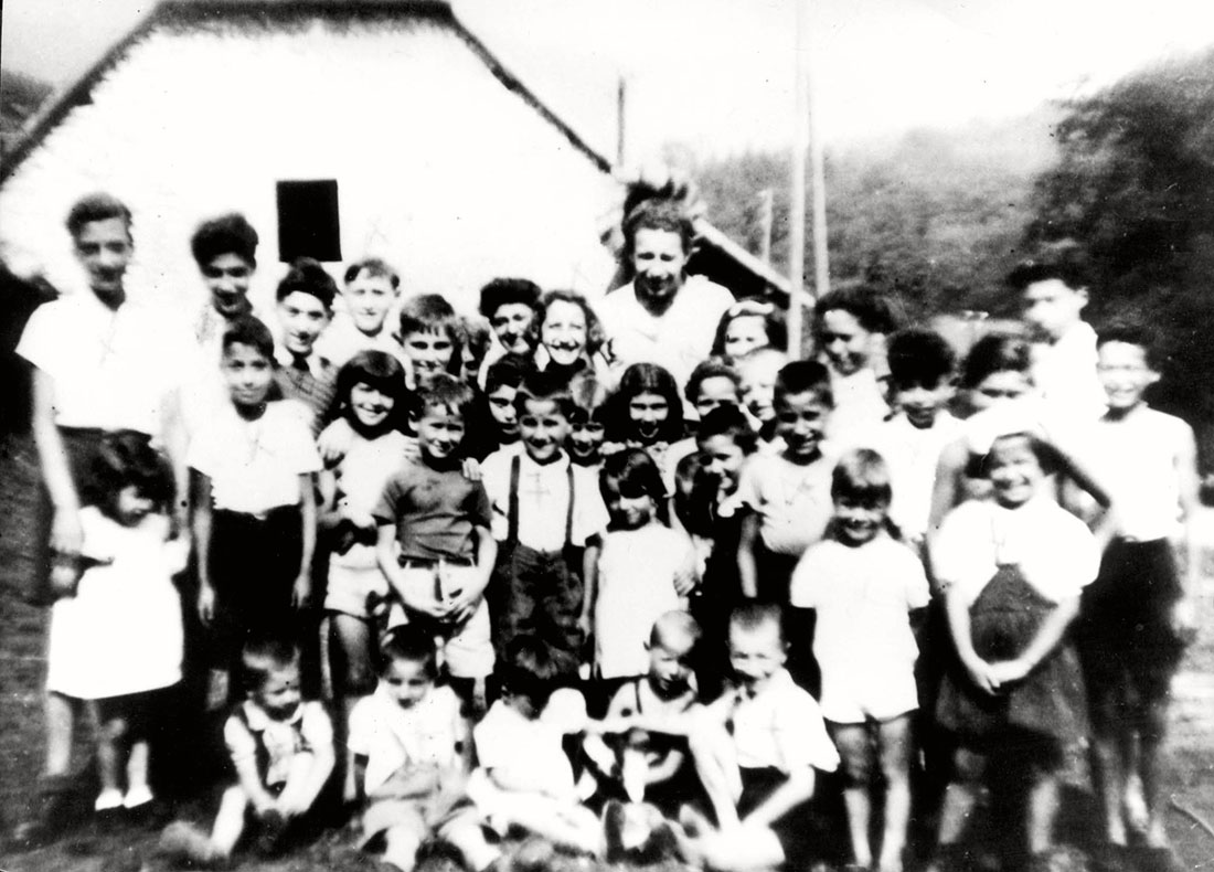 Group portrait of the children at the children's home in Izieu, summer 1943