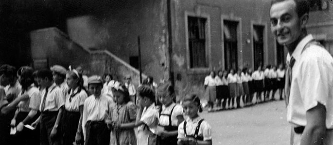 Members of Bnei Akiva at assembly Members of Bnei Akiva at assembly