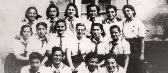 Members of the Bnei Akiva youth movement before the war Members of the Bnei Akiva youth movement before the war