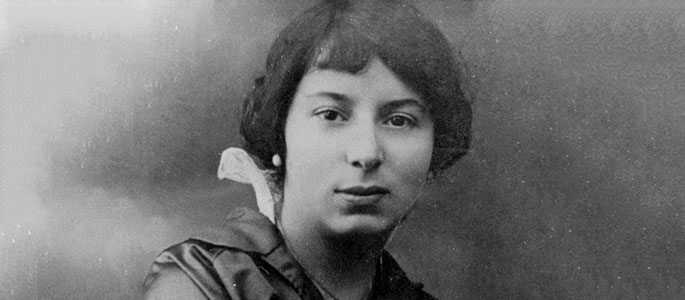 Gisi Fleischmann née Fischer, as a young woman in Bratislava