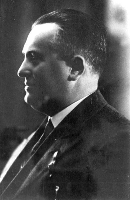 Israel-Olah Przygoda, teacher and principal of the general school in Plonsk, was born in Plonsk in 1888. He was murdered during the Holocaust Israel-Olah Przygoda, teacher and principal of the general school in Plonsk, was born in Plonsk in 1888. He was murdered during the Holocaust