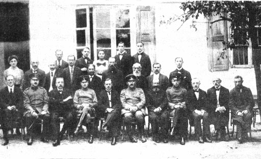 The city council and clerks in Plonsk, 1916-1918 The city council and clerks in Plonsk, 1916-1918