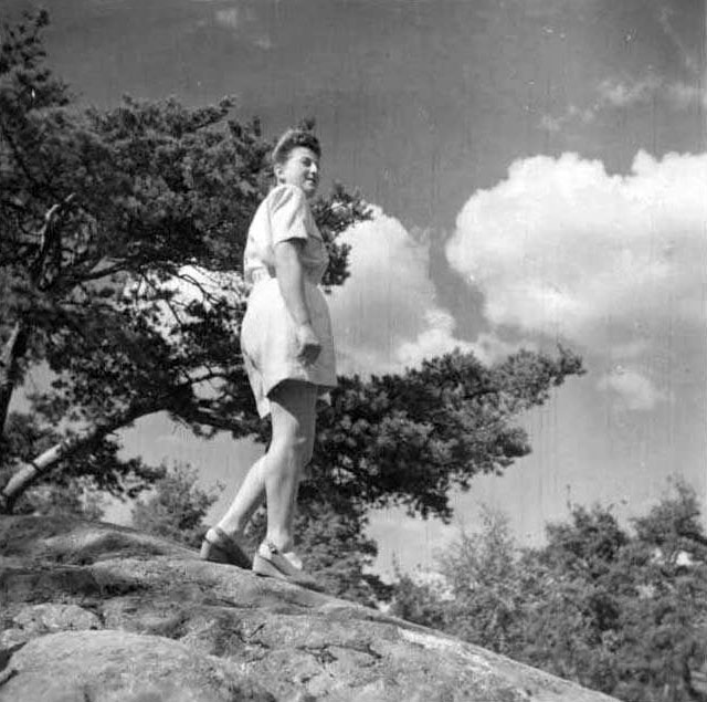 Dora Szainman (Shpielman) in Plonsk before the war. Dora was sent to Auschwitz in December 1942. Adela Lipeitz Klinski brought Dora to the Commando (a work unit), and thus Dora survived. Before the end of the war, Dora arrived in Sweden, where she studied nursing. She then emigrated to Israel and worked as a nurse Dora Szainman (Shpielman) in Plonsk before the war. Dora was sent to Auschwitz in December 1942. Adela Lipeitz Klinski brought Dora to the Commando (a work unit), and thus Dora survived. Before the end of the war, Dora arrived in Sweden, where she studied nursing. She then emigrated to Israel and worked as a nurse