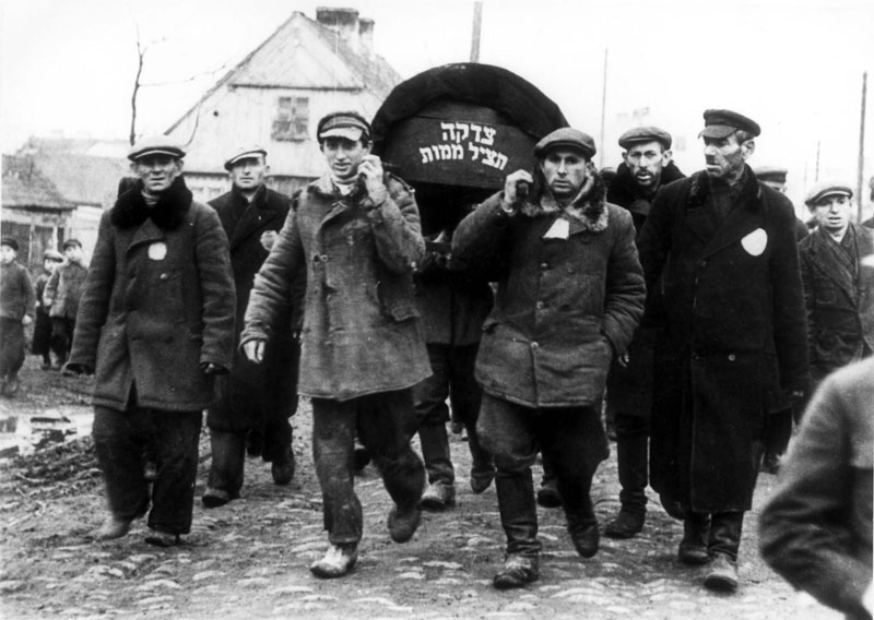 A Jewish funeral in Plonsk , 1940 A Jewish funeral in Plonsk , 1940