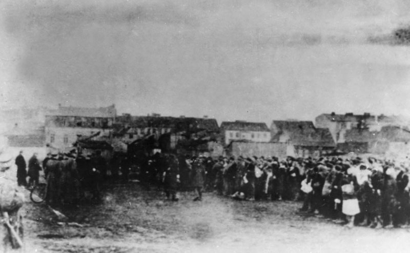 Liquidation of the Plonsk ghetto. Jews gathered in Plonsk in preparation for their deportation to Auschwitz Liquidation of the Plonsk ghetto. Jews gathered in Plonsk in preparation for their deportation to Auschwitz