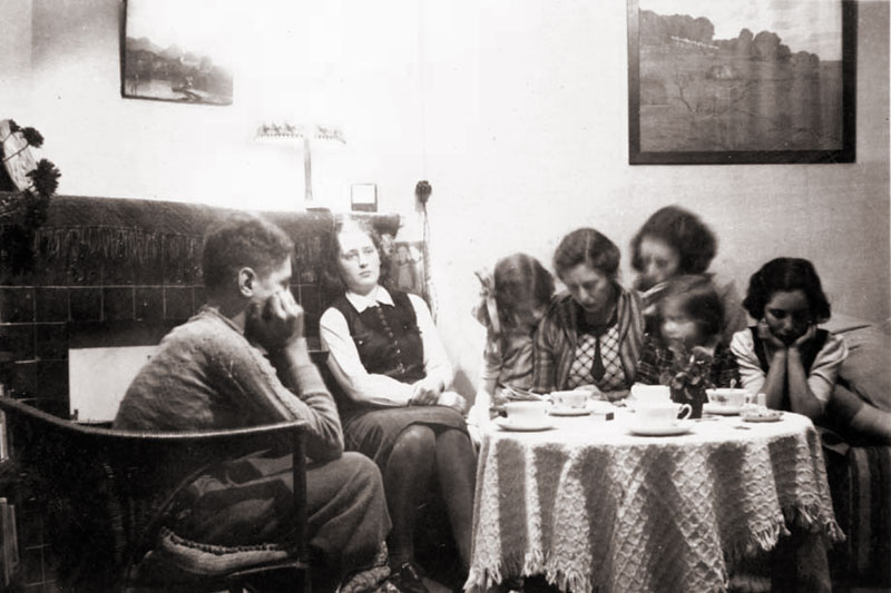 Caecilia Loots with some of her students during the war Caecilia Loots with some of her students during the war