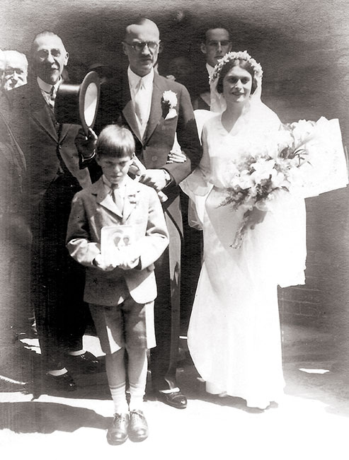 Sofka's wedding to Leo Zinovieff, 1931 Sofka's wedding to Leo Zinovieff, 1931