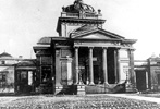 Before the war: the Great Synagogue on Tłomackie Street in Warsaw, built between 1872 and 1878 Before the war: the Great Synagogue on Tłomackie Street in Warsaw, built between 1872 and 1878