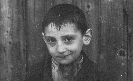 עקבותיהם נשארו