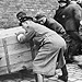 Juden im Bahnhof Bielefeld, Deutschland, 13. Dezember 1941
