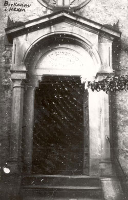 Das Tor der „neuen” Synagoge