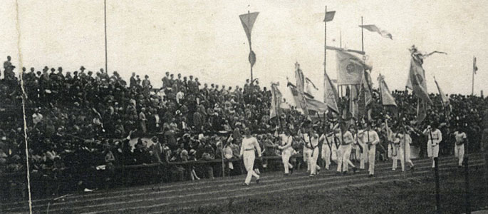 Members of the Maccabi Hatzair youth movement on a parade through the streets of Bratislava, 28-29 June 1925