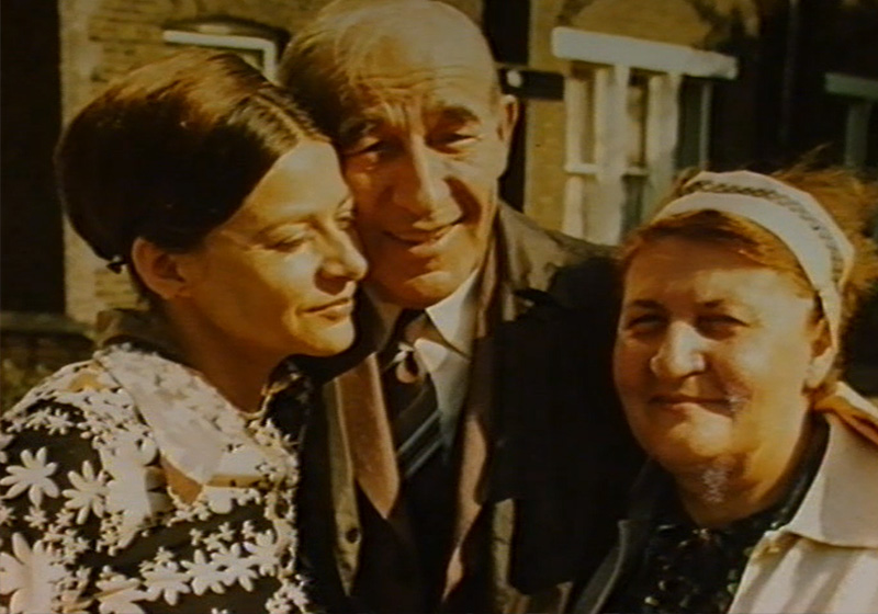 Israela Hargil (Iza Harnik) and her rescuers, Jacenty and Maria Miklaszewski. London, 1960