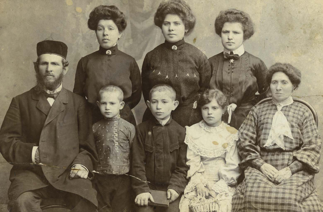 The Shepshelevic Family  - Zdzięcioł-Zhetel, Poland  e