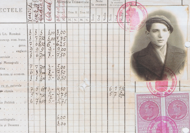 Avraham Grinberg's certificate from the "Koltorah" Jewish primary school in Iași, Romania, 1932