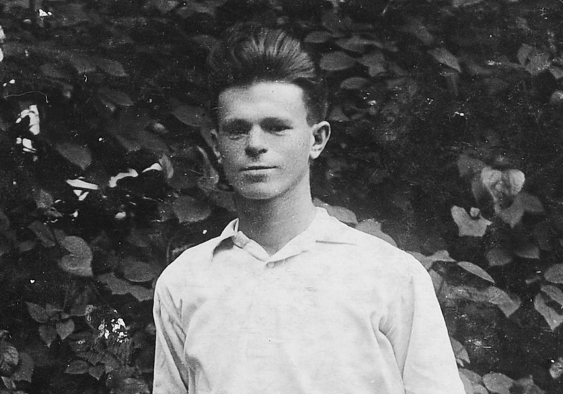 Emanuel Ashkenazi, en vacances près de Kiev, 1939