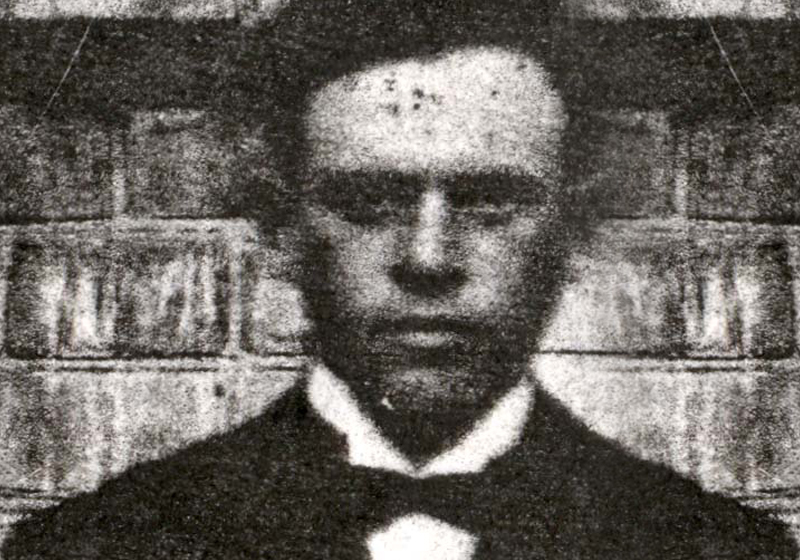 Zvi Singer, prewar