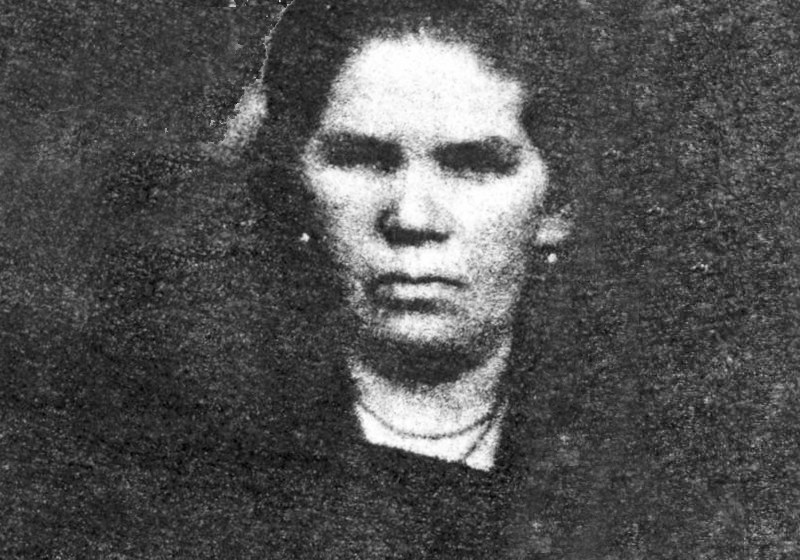 Chava-Sara Singer, Arie's grandmother, prewar