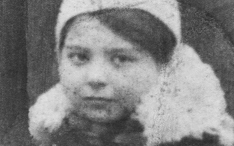 Rivka-Regina Folkenflick, Borchtchiv, Pologne, avant la guerre