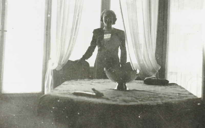Claire-Clara Sorias en el apartamento familiar en Milán, Italia