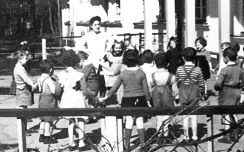 בית הילדים באוטבוצק, פולין