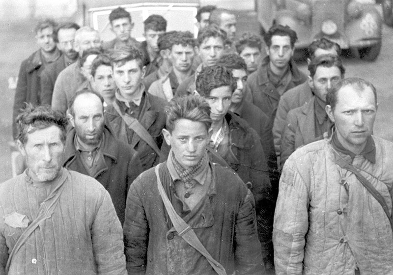 Jewish forced laborers in the Minsk ghetto, January 1943