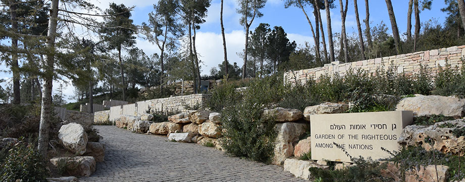 Stories of women who saved Jews during the Holocaust