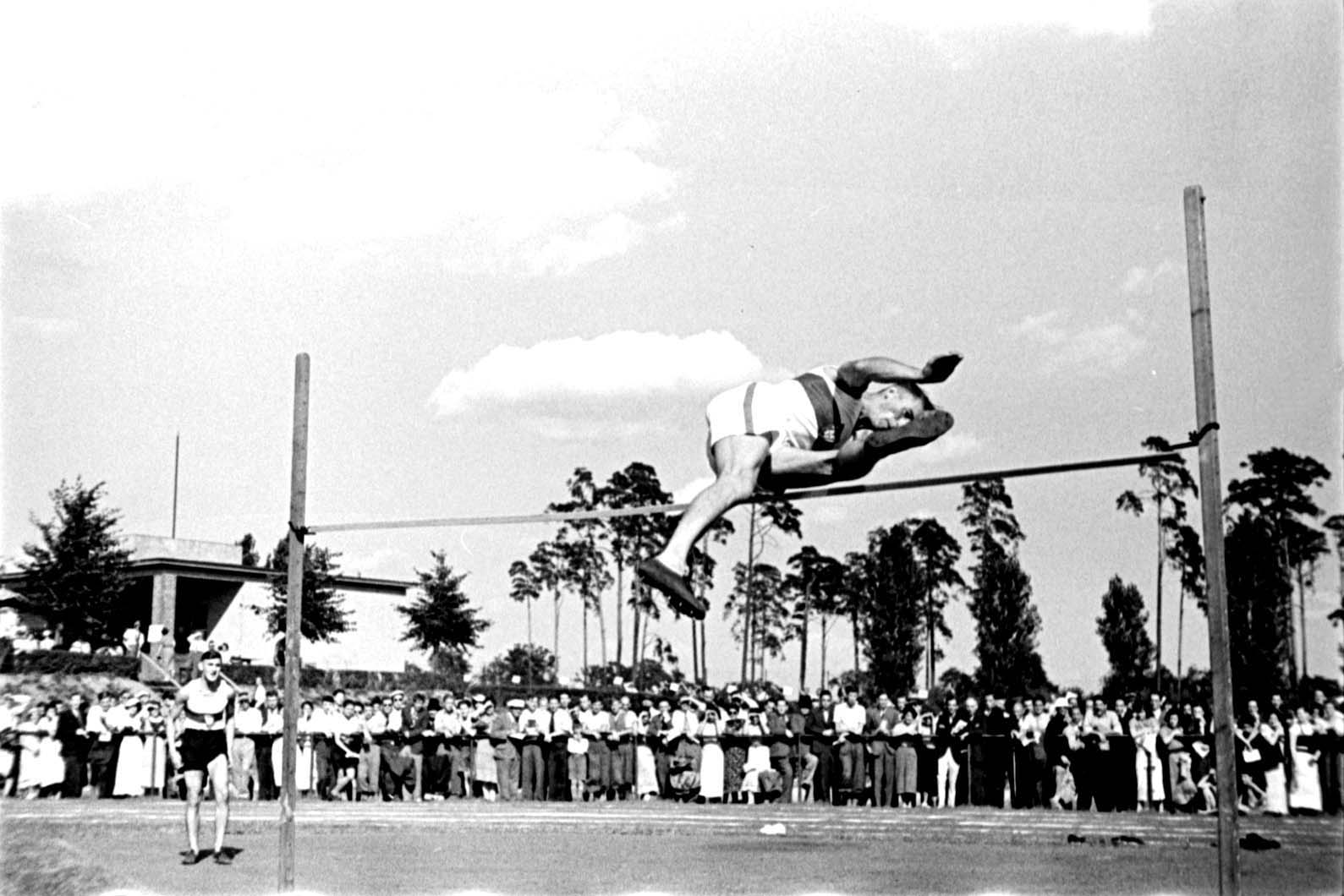 Berlin, Germany, 16/6/1935, Blank (first name unknown), in the high-jump event at the Maccabi Berlin International Sports Day
