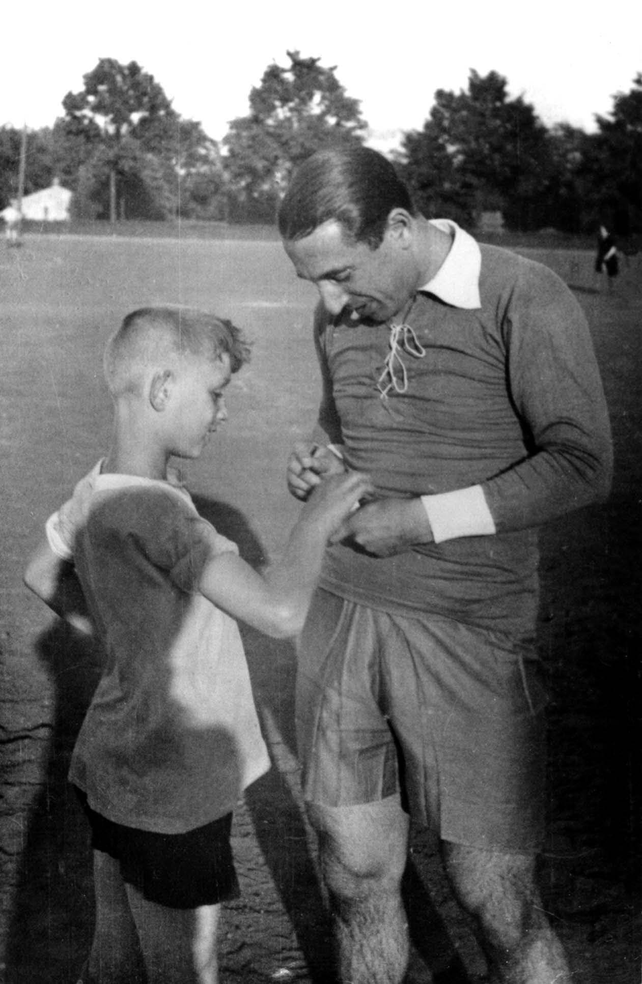 The Jewish tennis player Daniel Prenn during a sport activity of the “Bar Kochba” movement. Berlin, Germany, 1930