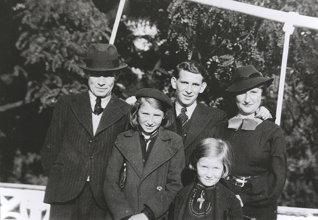 Escaping Deportation from Rivesaltes