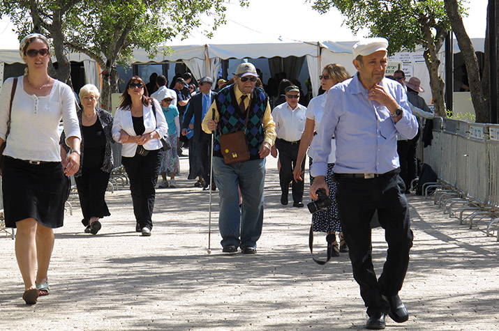 Galerie de photos - Conmemorando Yom Hashoá en Yad Vashem