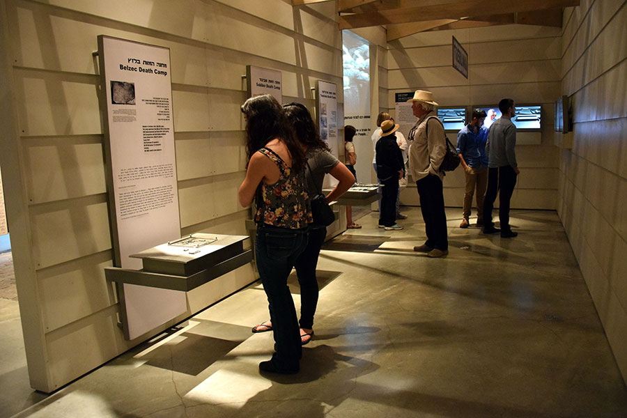 Mirando el pasado - Conmemorando Yom Hashoá en Yad Vashem