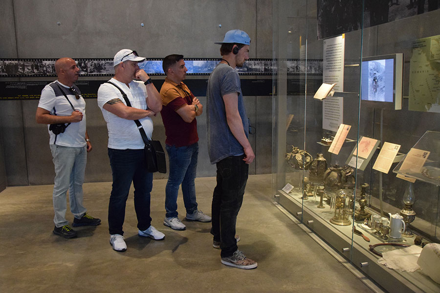 Mirando el pasado - Conmemorando Yom Hashoá en Yad Vashem
