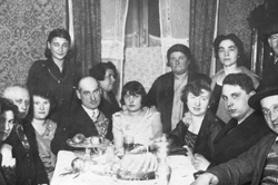 Recibimiento del Shabat.
Archivo fotográfico de Yad Vashem