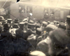 Judíos en la estación de tren de Lublín, Polonia.
Archivo fotográfico de Yad Vashem.