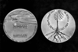 La medalla otorgada a los Justos.
Yad Vashem, Jerusalén