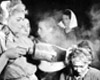 Берген-Бельзен, Германия, апрель 1945. После освобождения: дезинфекция.