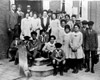 Голландия, 1927. Учителя и учащиеся школы с новым директором Яном Райцемом