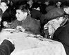 Лондон, Англия. Еврейские дети, переправленные в Англию из Вены и распределенные по разным семьям.