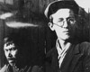 Украина, Днепропетровск, 1941. Двое партизан пойманные немцами.